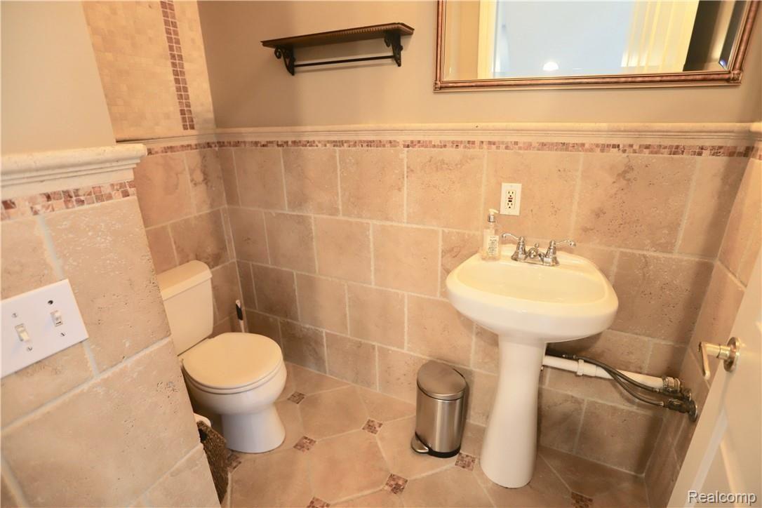 44473 Clay Road Belleville, MI 48111 - Photo 22 of 47 lazarean - 8.jpg