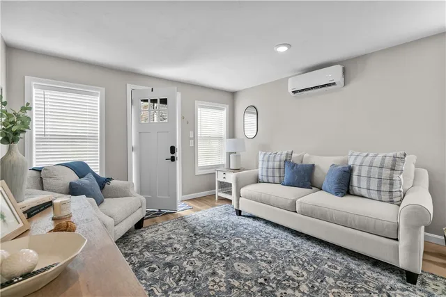 $649,999 | 230 Cedar Avenue, Portsmouth, RI 02871