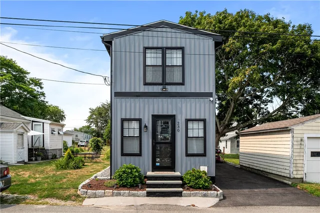 $649,999 | 230 Cedar Avenue, Portsmouth, RI 02871