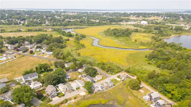 $649,999 | 230 Cedar Avenue, Portsmouth, RI 02871