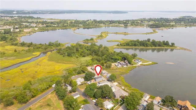 $649,999 | 230 Cedar Avenue, Portsmouth, RI 02871