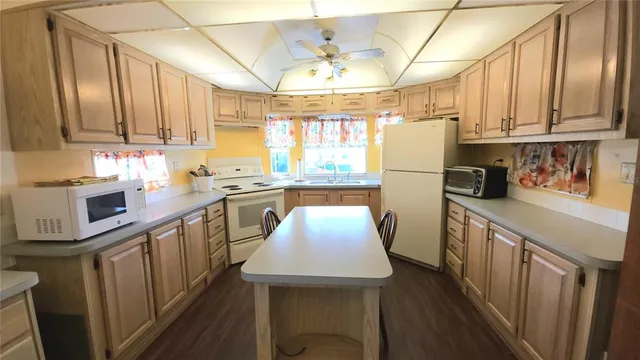 $124,900 | 3333 26th Avenue East, Unit 1116, Bradenton, FL 34208