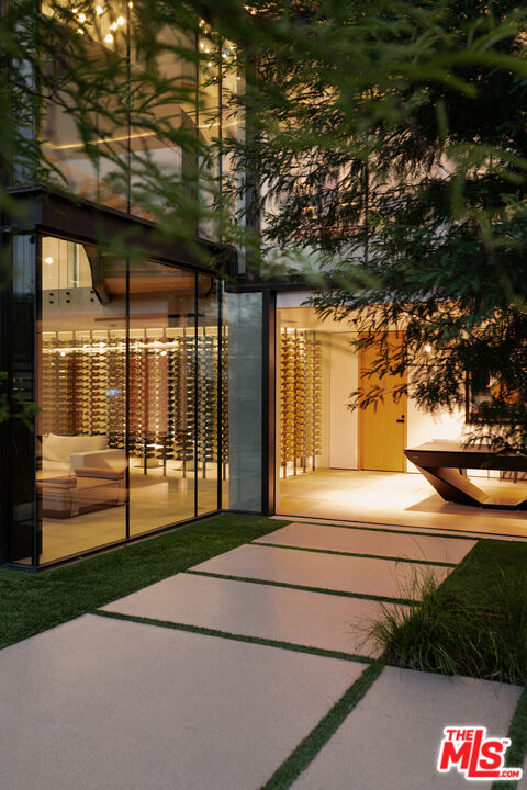1853 Bel Air Road Los Angeles, CA 90077 - Photo 50 of 54