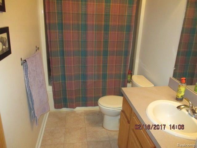 5021 Stewart Road Lapeer, MI 48446 - Photo 40 of 49 IMG_4368.JPG