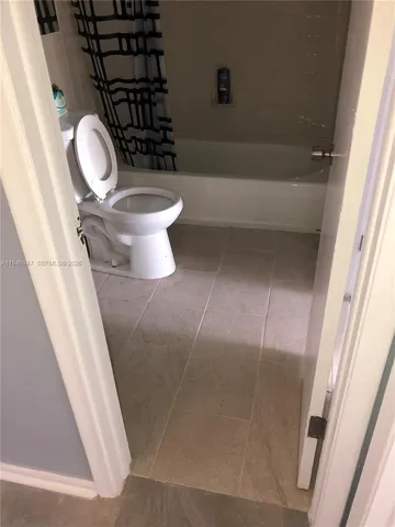 $3,500 | Spring Tree, Sunrise, FL 33351