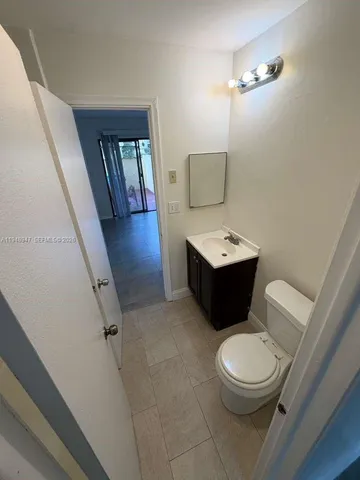 $3,500 | Spring Tree, Sunrise, FL 33351