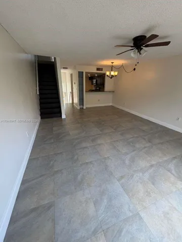 $3,500 | Spring Tree, Sunrise, FL 33351