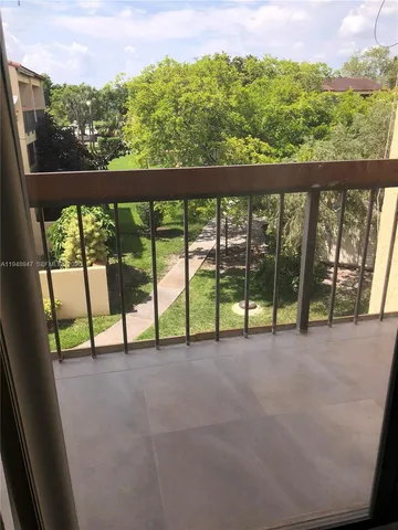 $3,500 | Spring Tree, Sunrise, FL 33351