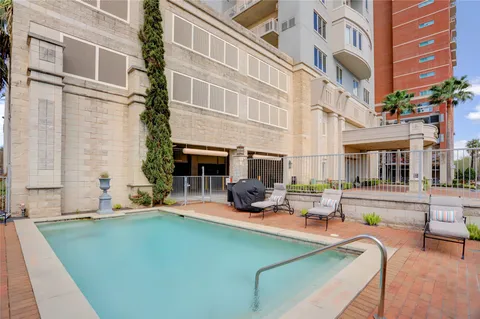 $285,000 | 2520 Robinhood Street, Unit 1008, Houston, TX 77005