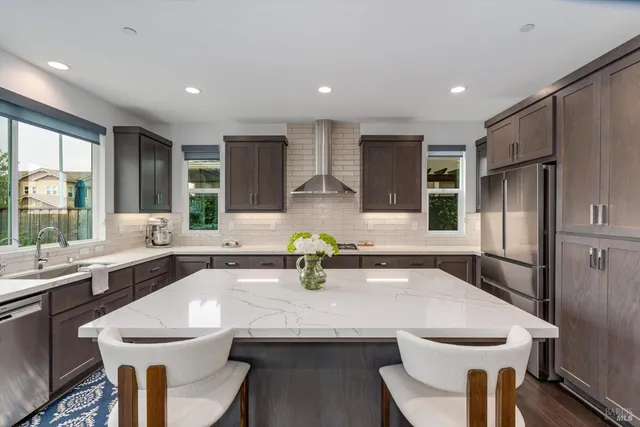 $1,085,000 | 349 Vinterra Court, Napa, CA 94559