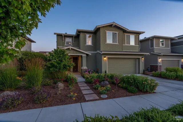 $1,085,000 | 349 Vinterra Court, Napa, CA 94559