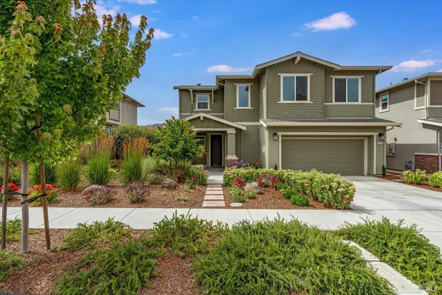 $1,085,000 | 349 Vinterra Court, Napa, CA 94559