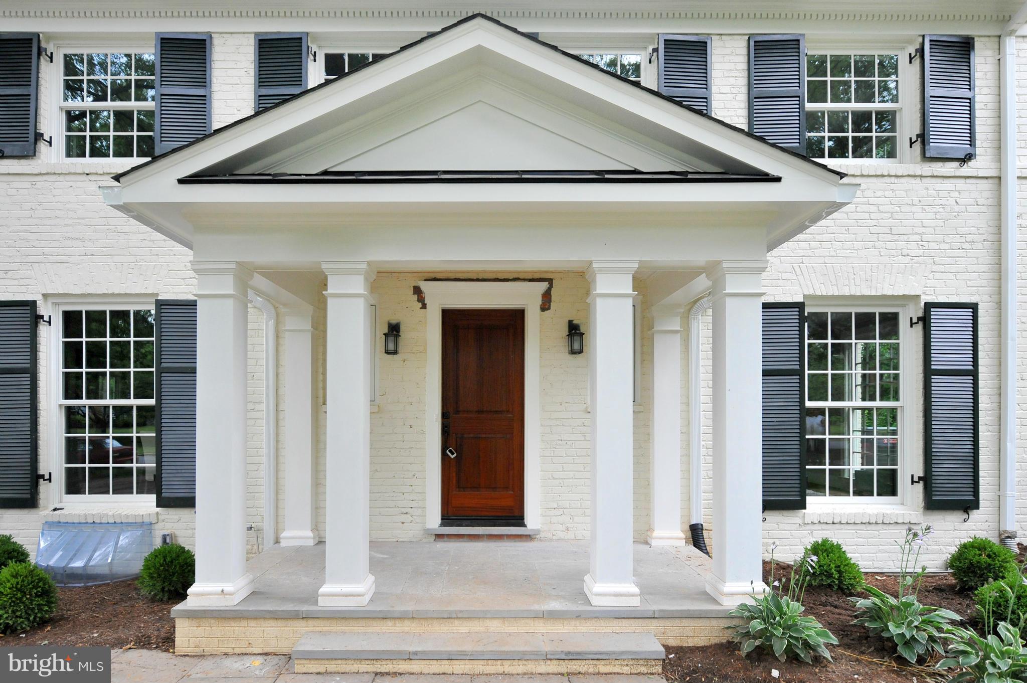 5813 Lenox Road Bethesda, MD 20817 - Photo 2 of 27 Exterior (Front)