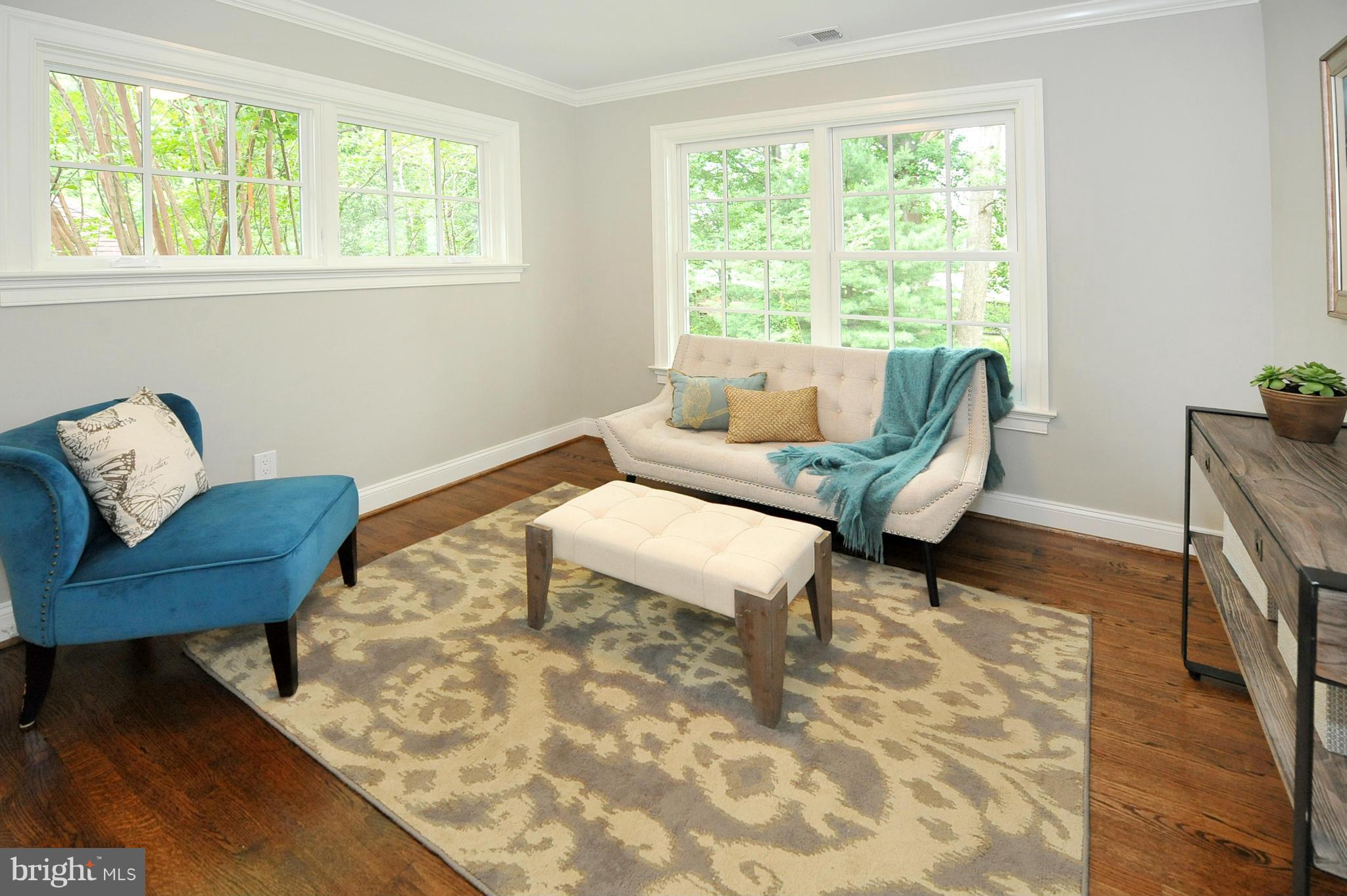 5813 Lenox Road Bethesda, MD 20817 - Photo 15 of 27 Bedroom (Master) sitting room