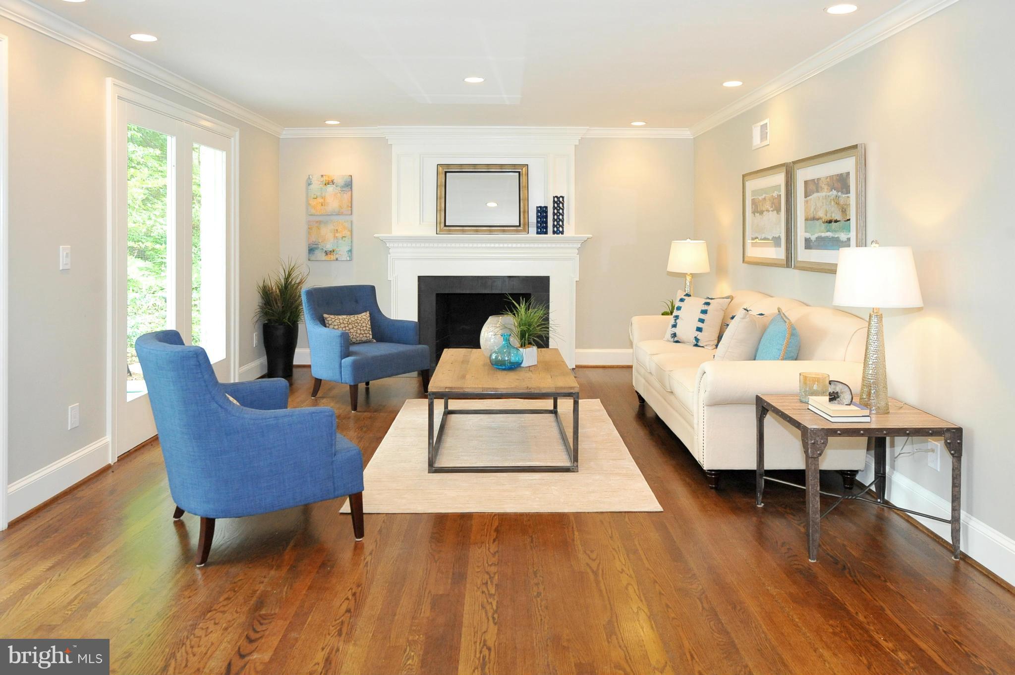 5813 Lenox Road Bethesda, MD 20817 - Photo 7 of 27 Family Room