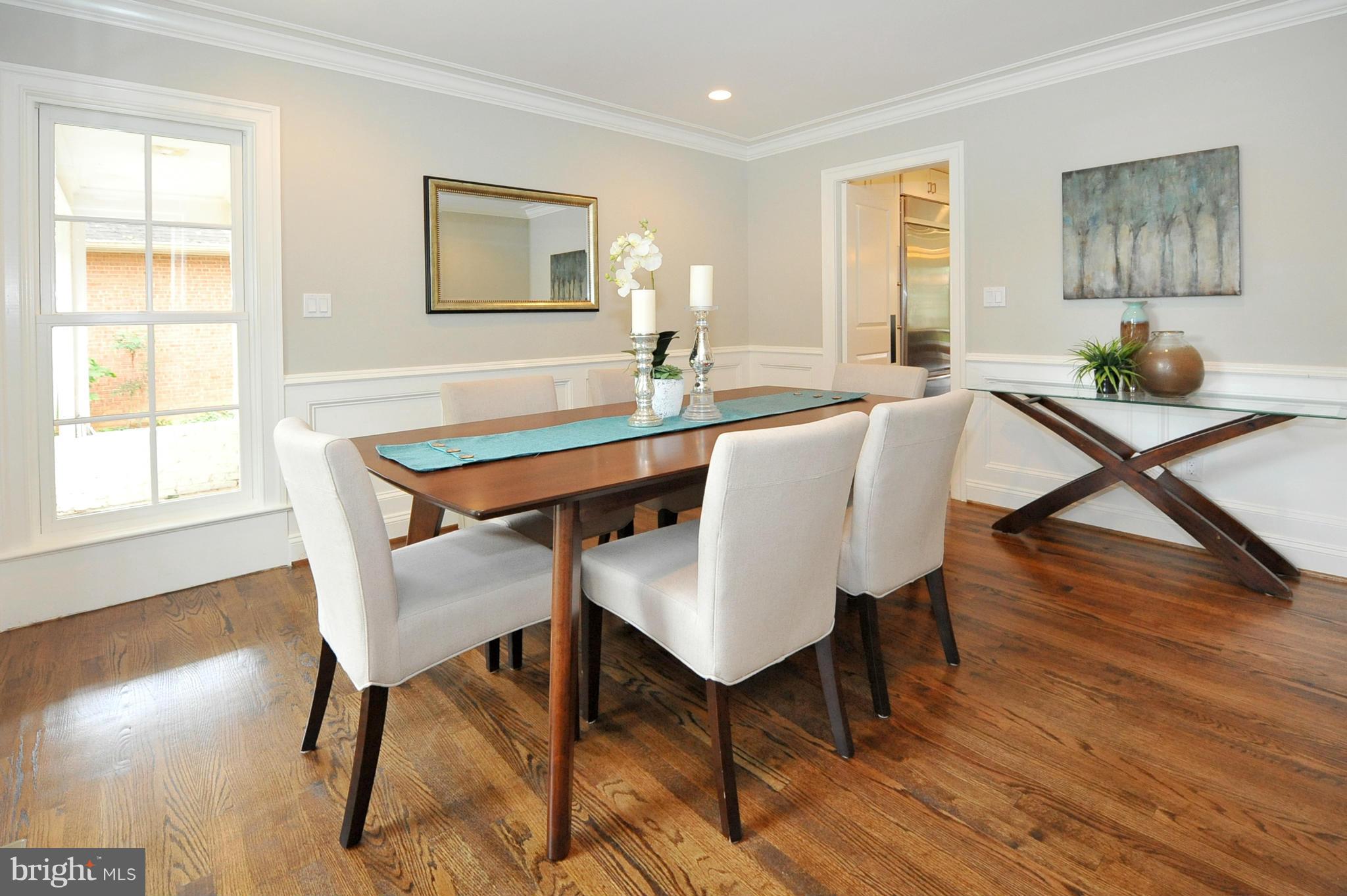 5813 Lenox Road Bethesda, MD 20817 - Photo 8 of 27 Dining Room