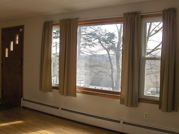 60 Upland Street Worcester, MA 01607 - Photo 3 of 21 Gallery Image 3