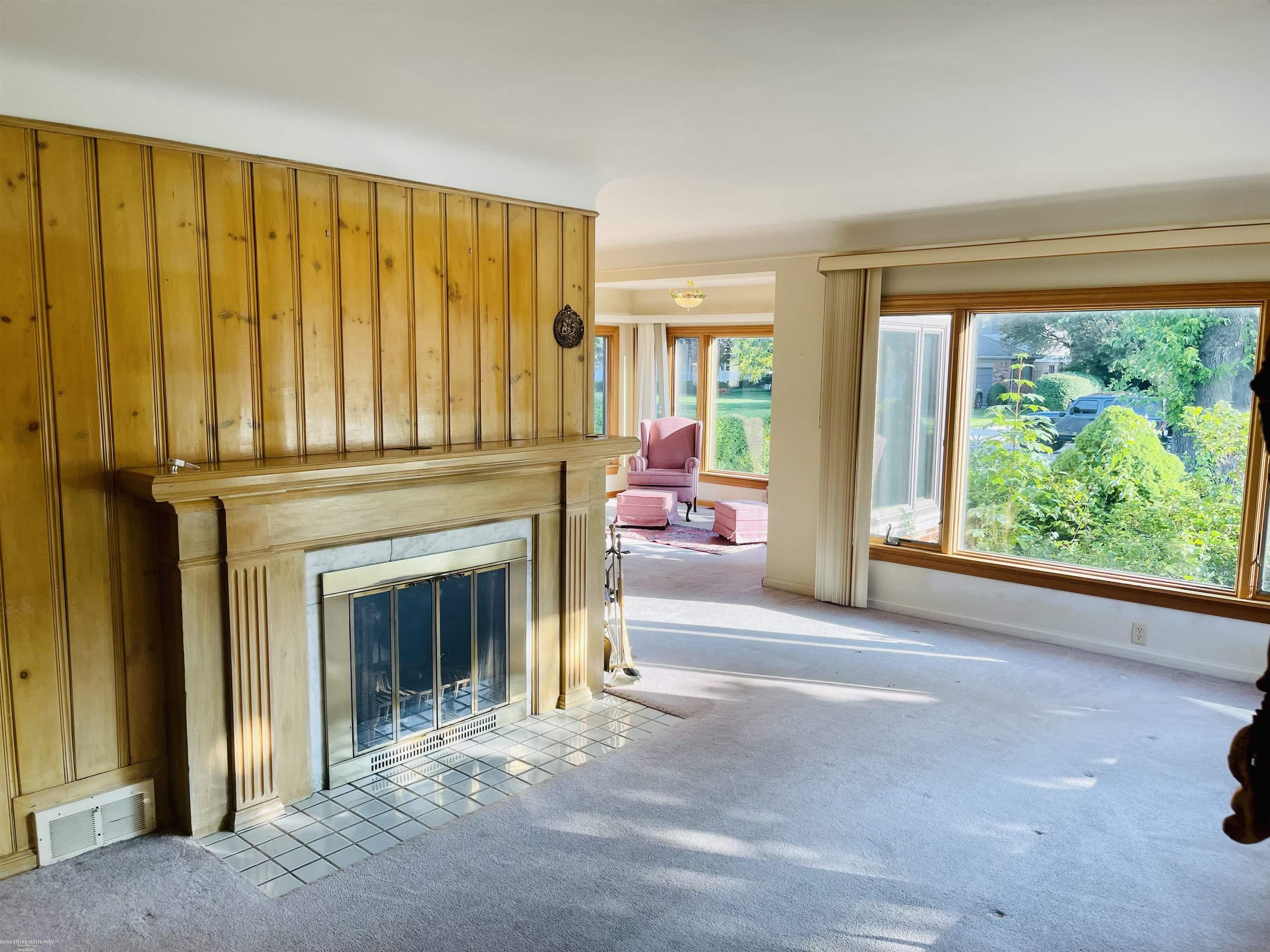 69 Vernier Road Grosse Pointe Shores, MI 48236 - Photo 3 of 20