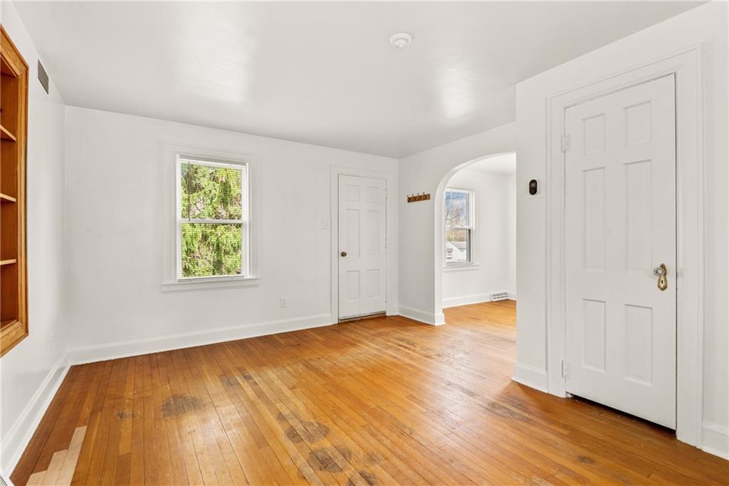 478 Irwin Run Road West Mifflin, PA 15122 - Photo 3 of 24 Gallery Image 3