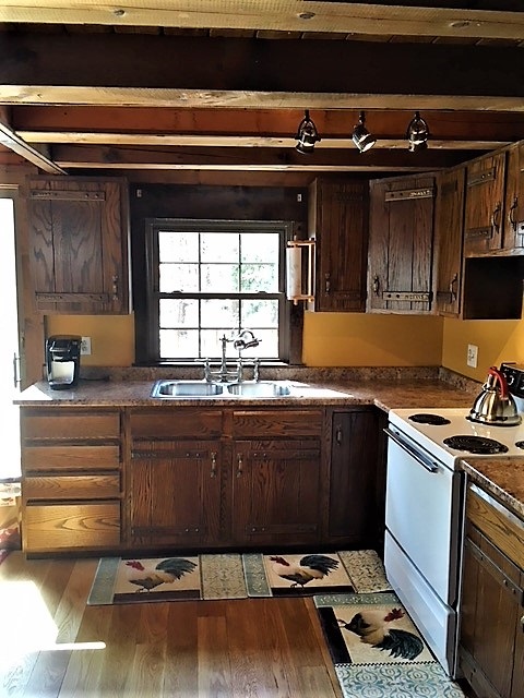 1935 N Road Sunderland, VT 05250 - Photo 5 of 11 Gallery Image 5