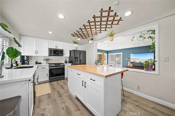 $649,000 | 148 South Seneca Circle, Unit 24, Anaheim, CA 92805