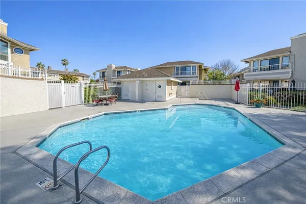 $669,000 | 148 South Seneca Circle, Unit 24, Anaheim, CA 92805
