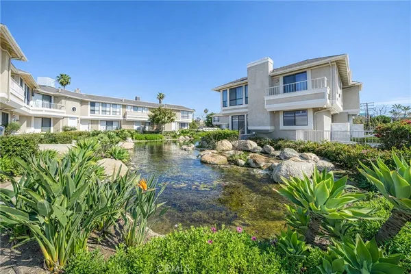 $669,000 | 148 South Seneca Circle, Unit 24, Anaheim, CA 92805