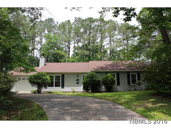 805 Stately Pines Road New Bern, NC 28560 - Photo 1 of 21 Primary Photo