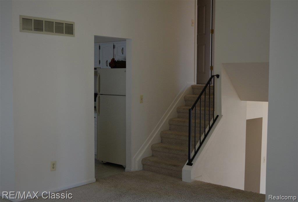 857 Langdon Court Rochester, MI 48307 - Photo 11 of 20 DSC_0025.JPG