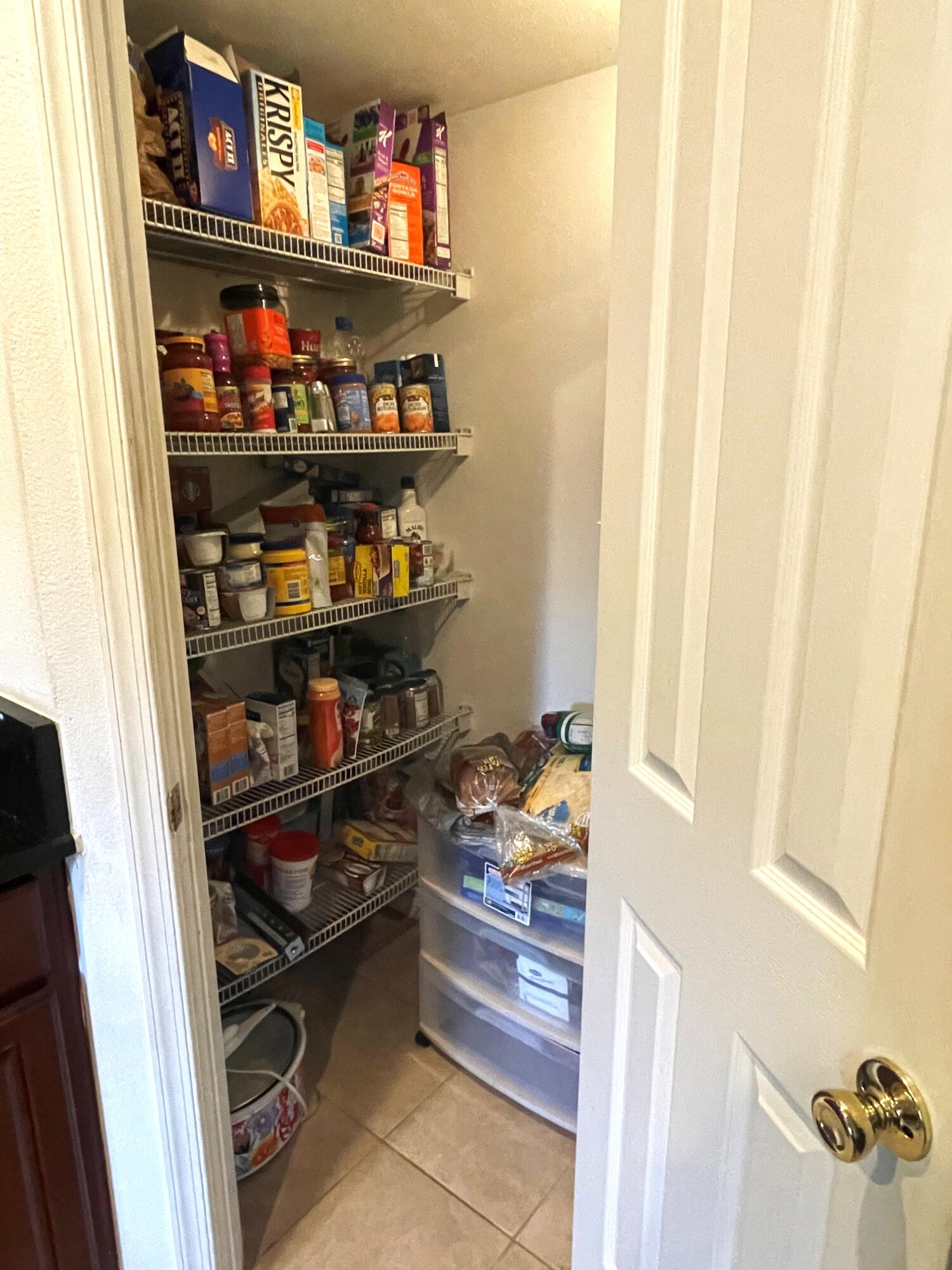 2099 Southwest Del Rio Boulevard Port St. Lucie, FL 34953 - Photo 6 of 21 Pantry