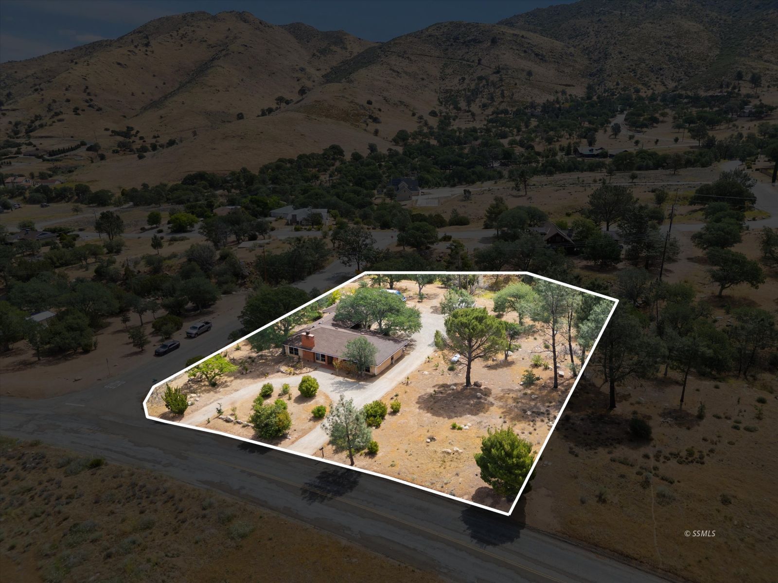 2912 McCray Road Mountain Mesa, CA 93240 - Photo 4 of 50