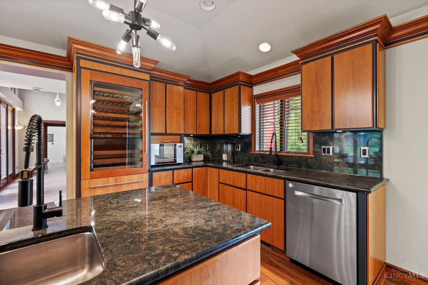 6196 Werk Road Cincinnati, OH 45248 - Photo 23 of 49