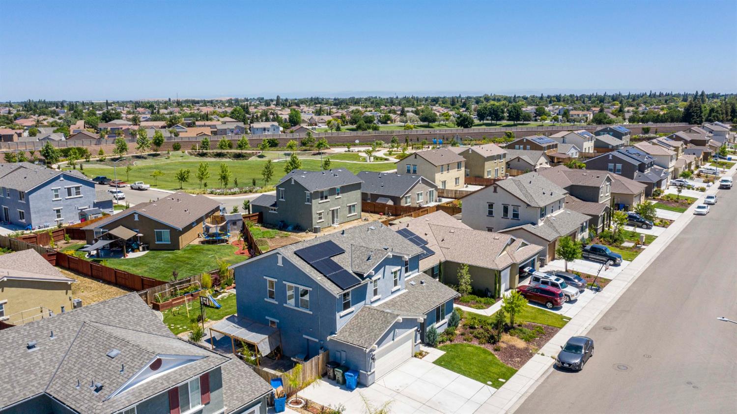 2055 Misone Street Manteca, CA 95337 - Photo 4 of 45