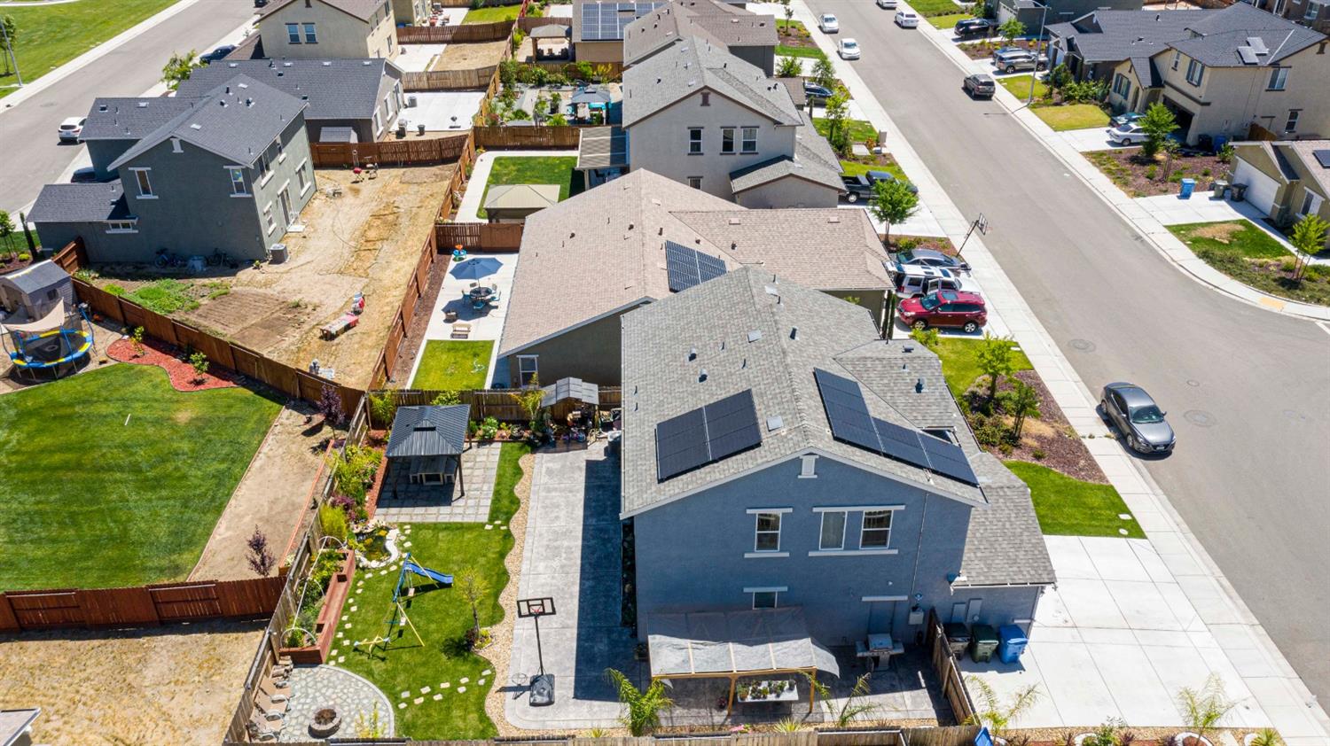 2055 Misone Street Manteca, CA 95337 - Photo 5 of 45