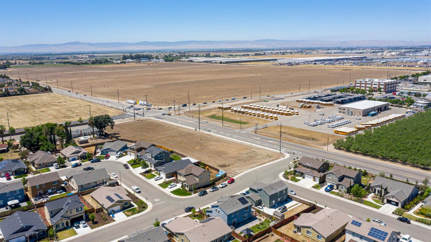 2055 Misone Street Manteca, CA 95337 - Photo 8 of 45