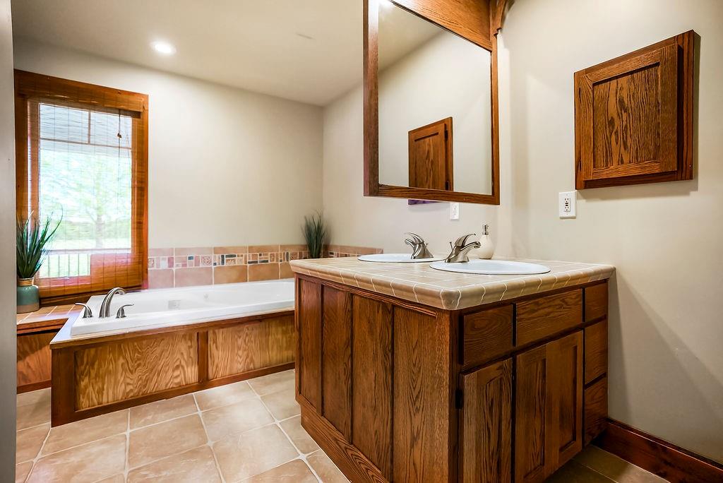 28655 West 223rd Street Spring Hill, KS 66083 - Photo 25 of 65