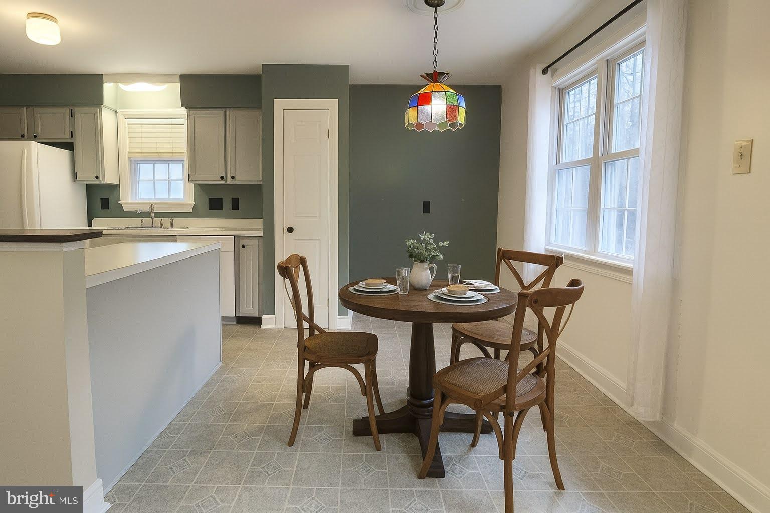 310 Henrico Road Front Royal, VA 22630 - Photo 20 of 71 Virtual staging ideas for breakfast nook.