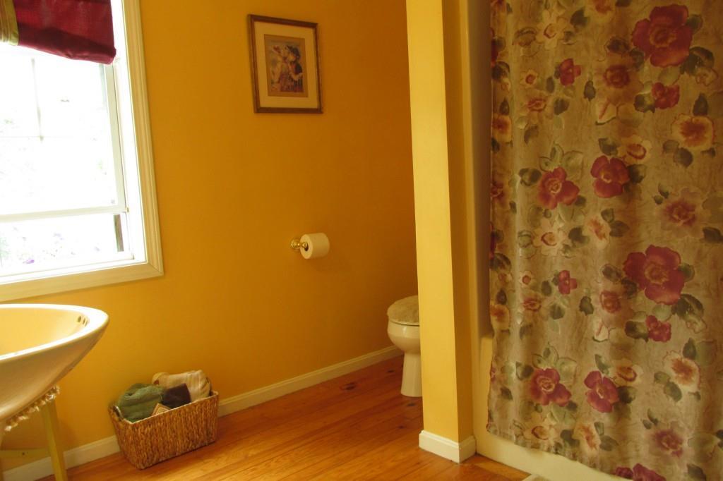 8 County Road Cape Neddick, ME 03902 - Photo 24 of 34 Photo