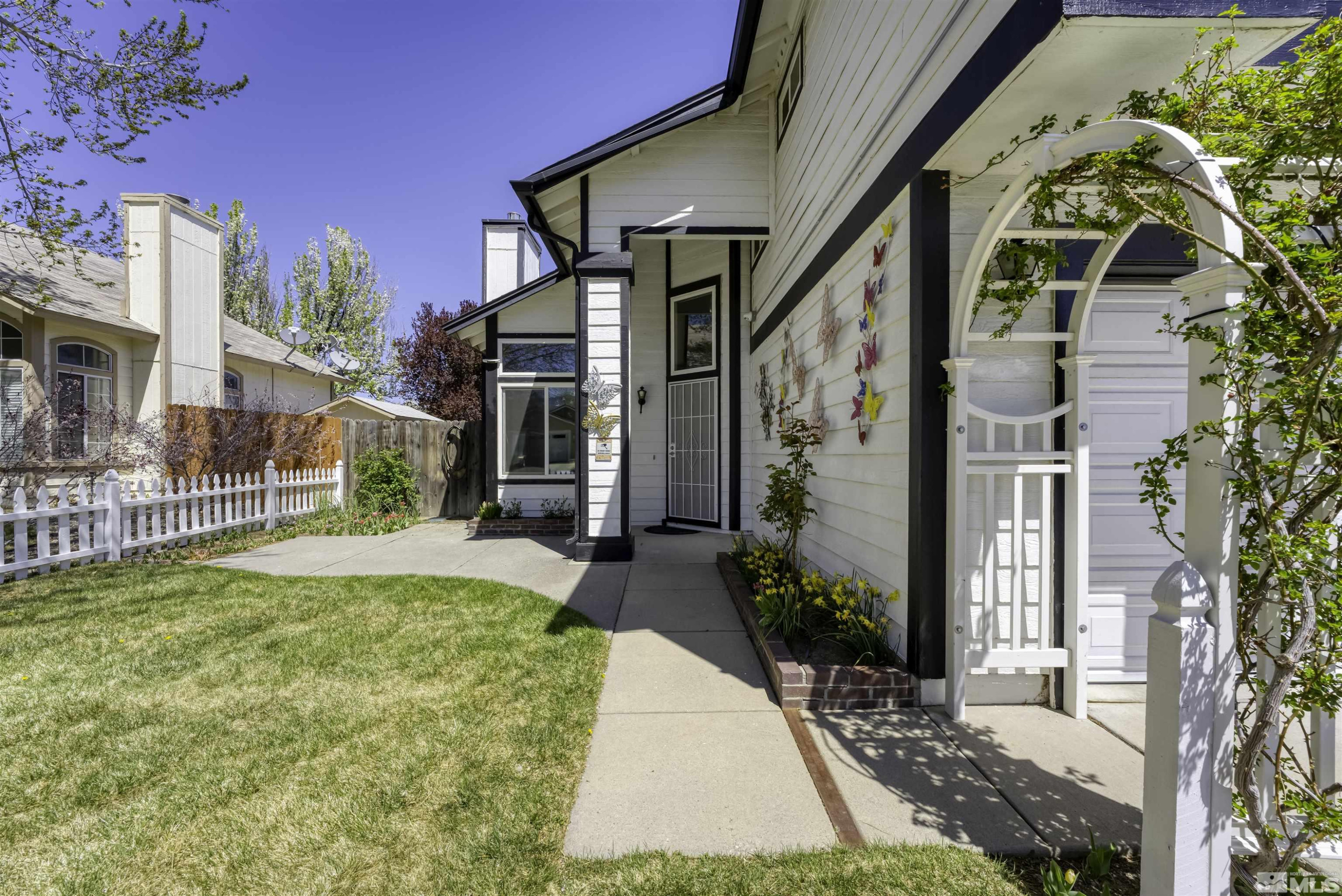 6357 Moon Ridge Terrace Reno, NV 89523 - Photo 4 of 40 Photo 1