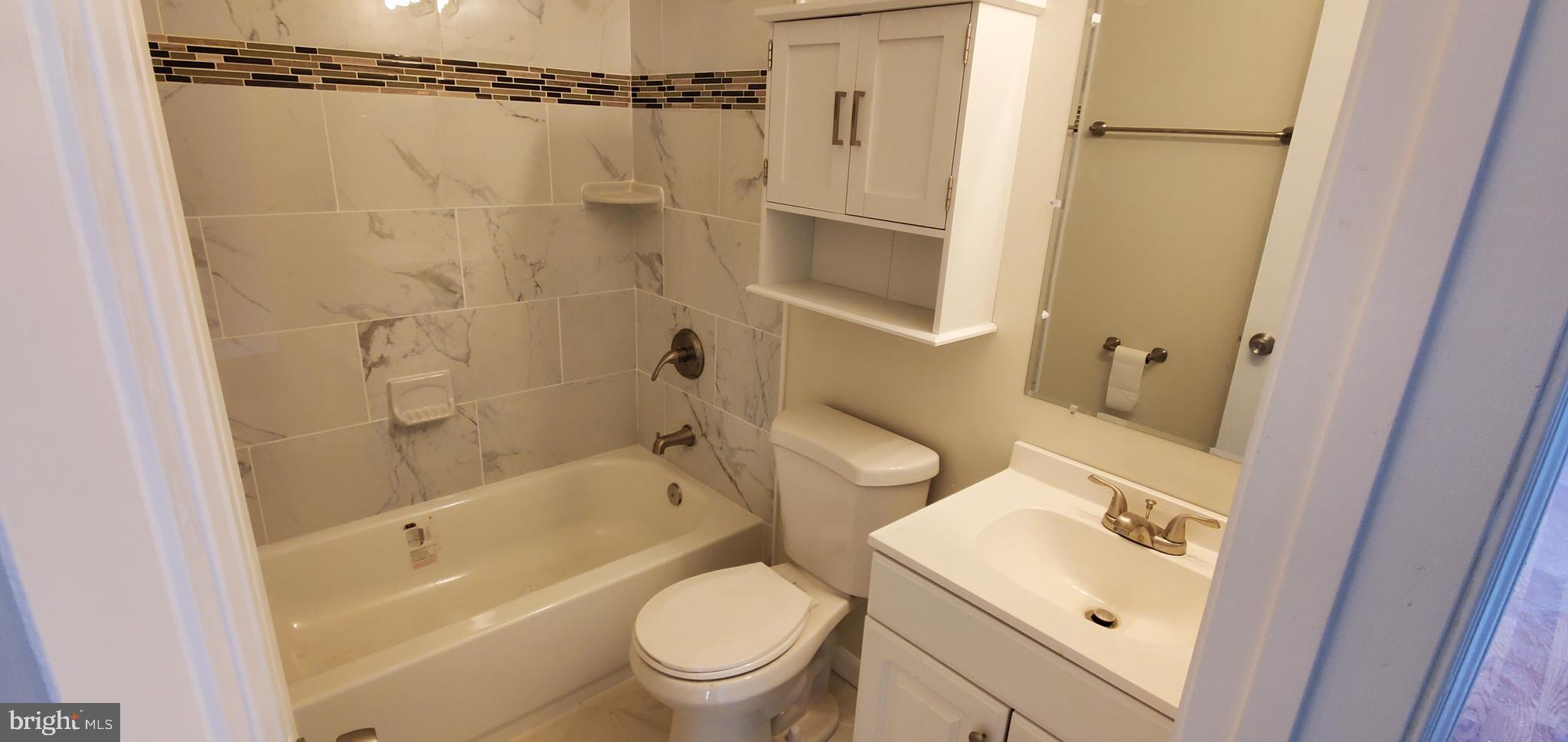 4146 Granby Road Woodbridge, VA 22193 - Photo 7 of 45 First floor bath