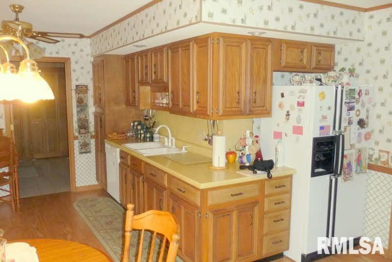11536 Hudgens Road Marion, IL 62959 - Photo 14 of 45 Gallery Image 14