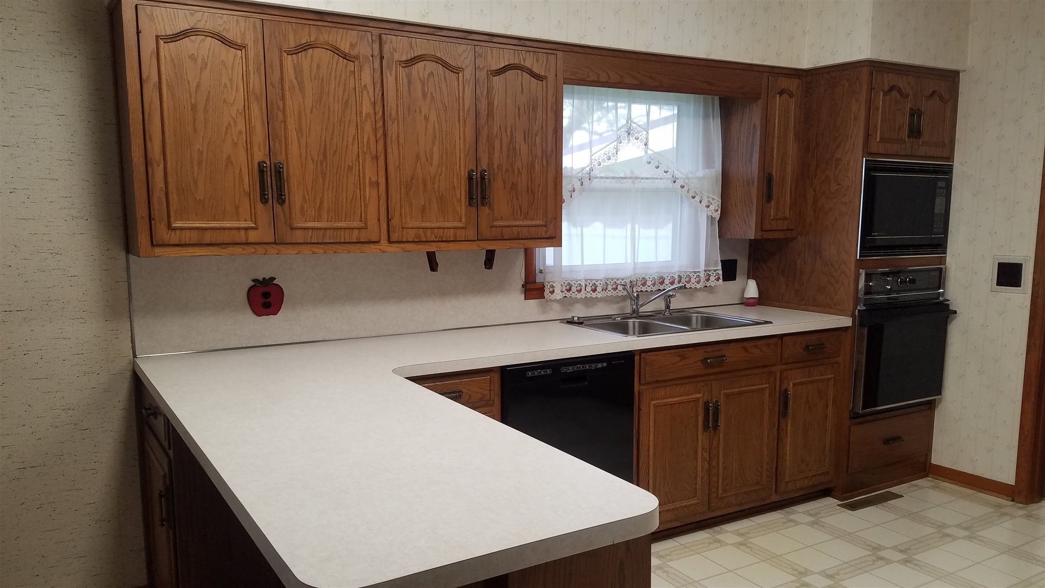 932 East Center Road Kokomo, IN 46902 - Photo 4 of 12