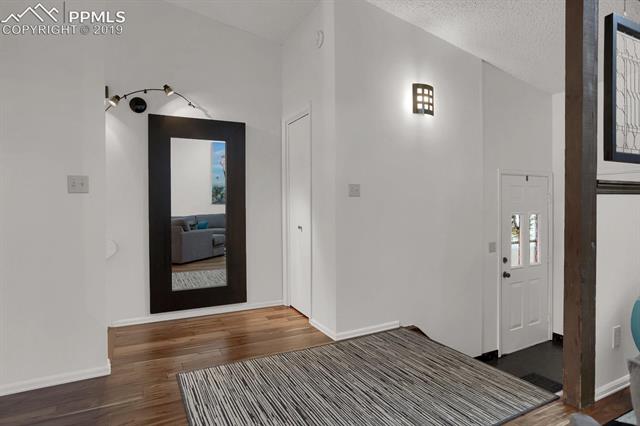 302 Raspberry Lane Monument, CO 80132 - Photo 2 of 31