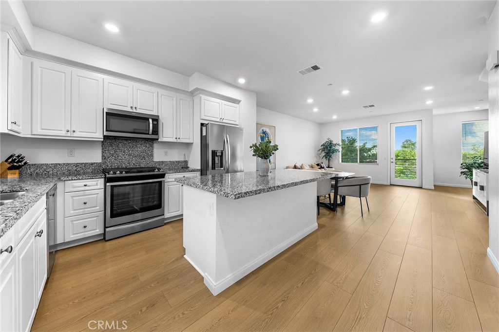 249 Steely Irvine, CA 92614 - Photo 15 of 40