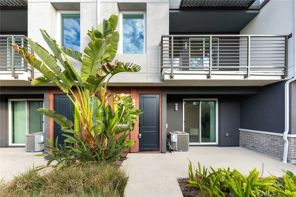 249 Steely Irvine, CA 92614 - Photo 2 of 40