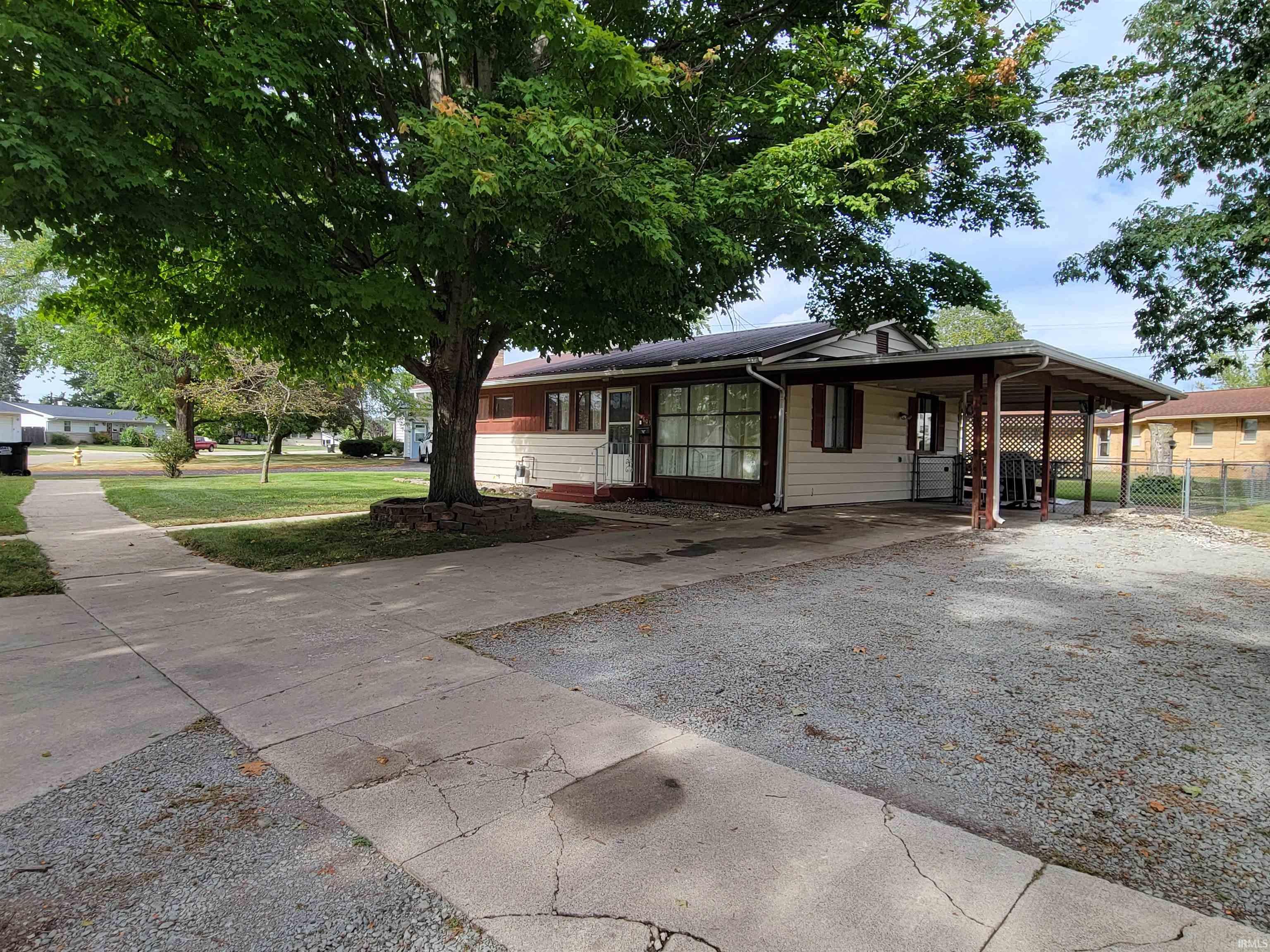 1603 Sunset Drive Rochester, IN 46975 - Photo 3 of 21 Gallery Image 3