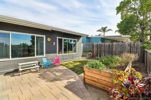 a view of outdoor space yard and patio