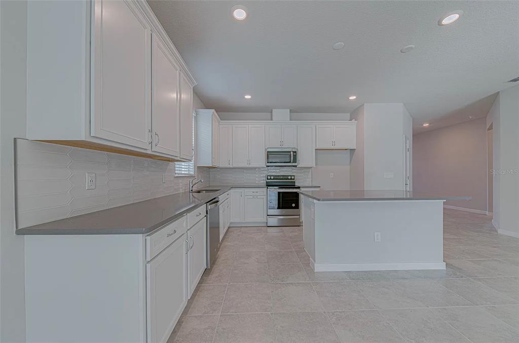 2120 Live Oak Lake Road St. Cloud, FL 34771 - Photo 11 of 38