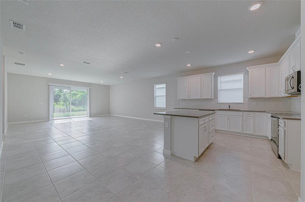 2120 Live Oak Lake Road St. Cloud, FL 34771 - Photo 13 of 38