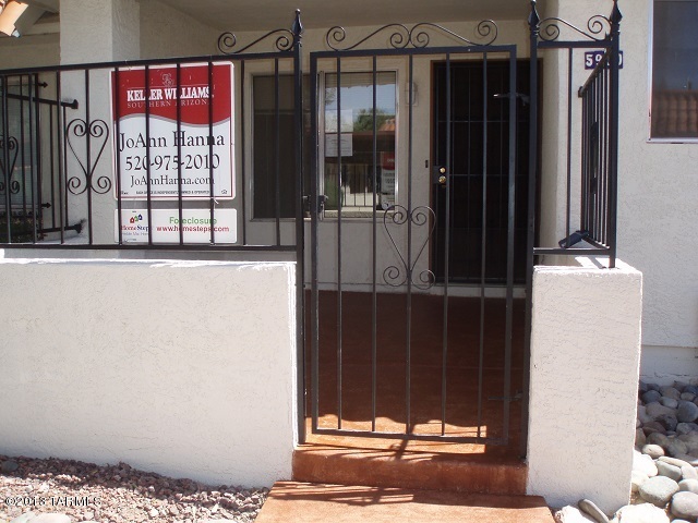 5960 East Refreshment Pass Tucson, AZ 85712 - Photo 4 of 17